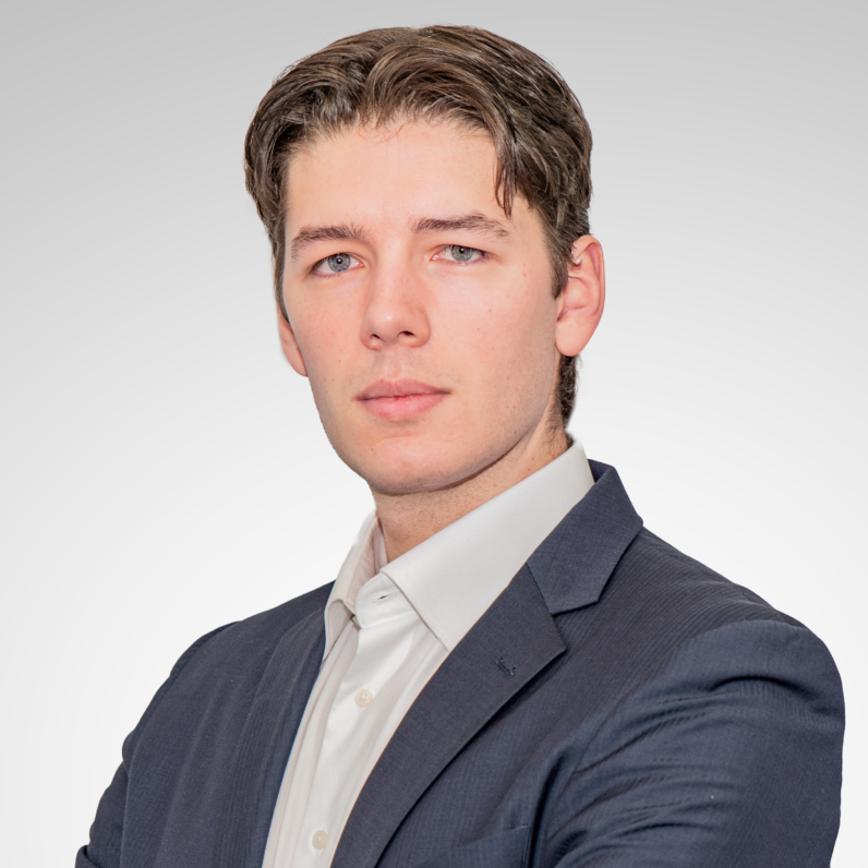 Max Rieley - Associate